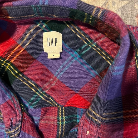 GAP Red and Blue Plaid Button Down Shirt - Picture 2 of 5